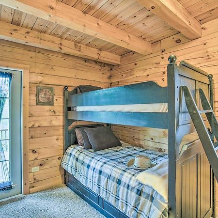 Resort Cabin With Fire Pit Golf, Hike And Play! Rothbury Luaran gambar