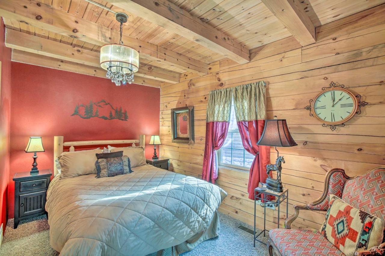 Resort Cabin With Fire Pit Golf, Hike And Play! Rothbury Luaran gambar