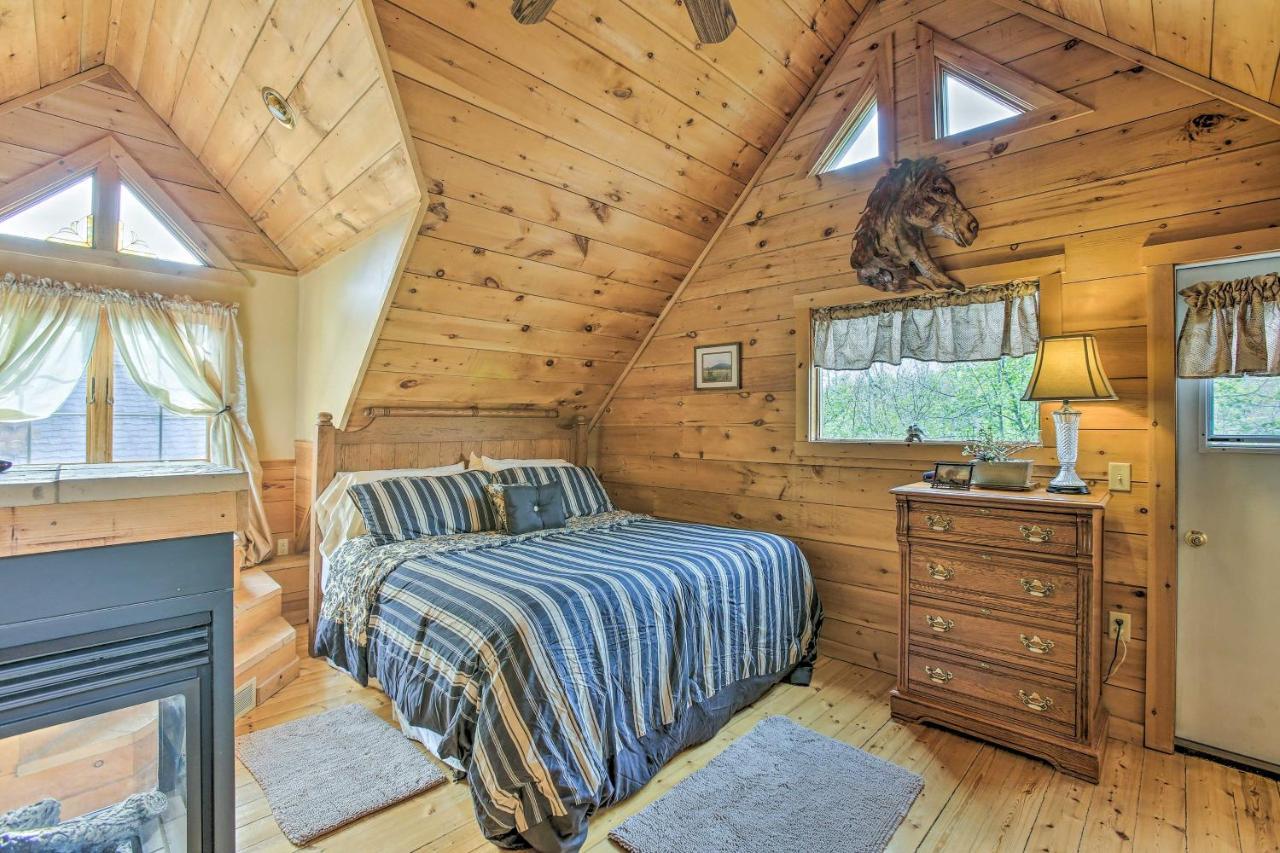 Resort Cabin With Fire Pit Golf, Hike And Play! Rothbury Luaran gambar