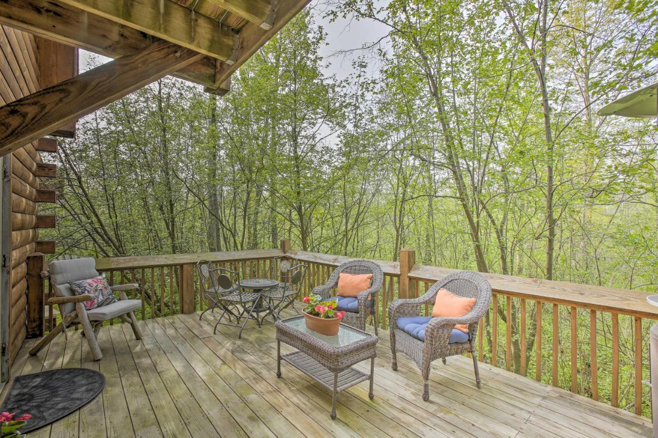 Resort Cabin With Fire Pit Golf, Hike And Play! Rothbury Luaran gambar
